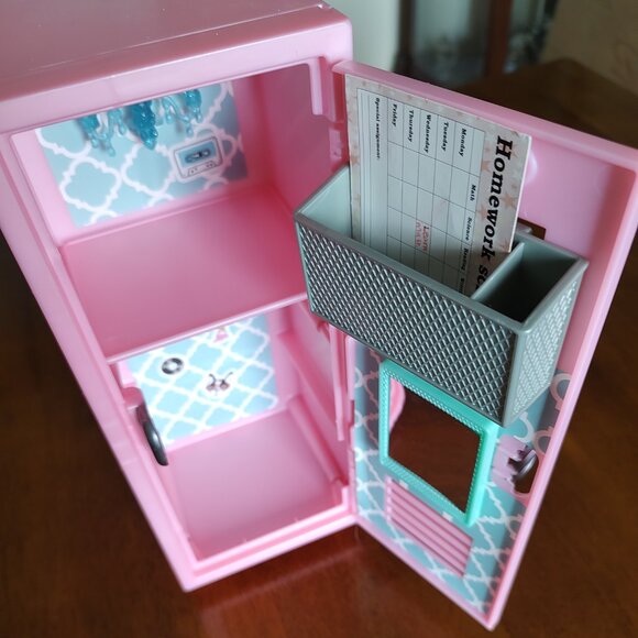 Our Generation Pink Lockers - Picture 3 of 5